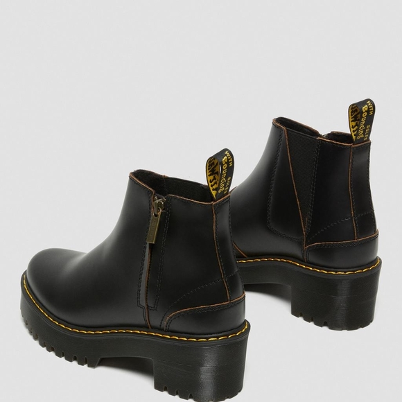 Dr. Martens ROMETTY II VINTAGE SMOOTH LEATHER CHELSEA BOOTS - Picture 3 of 9